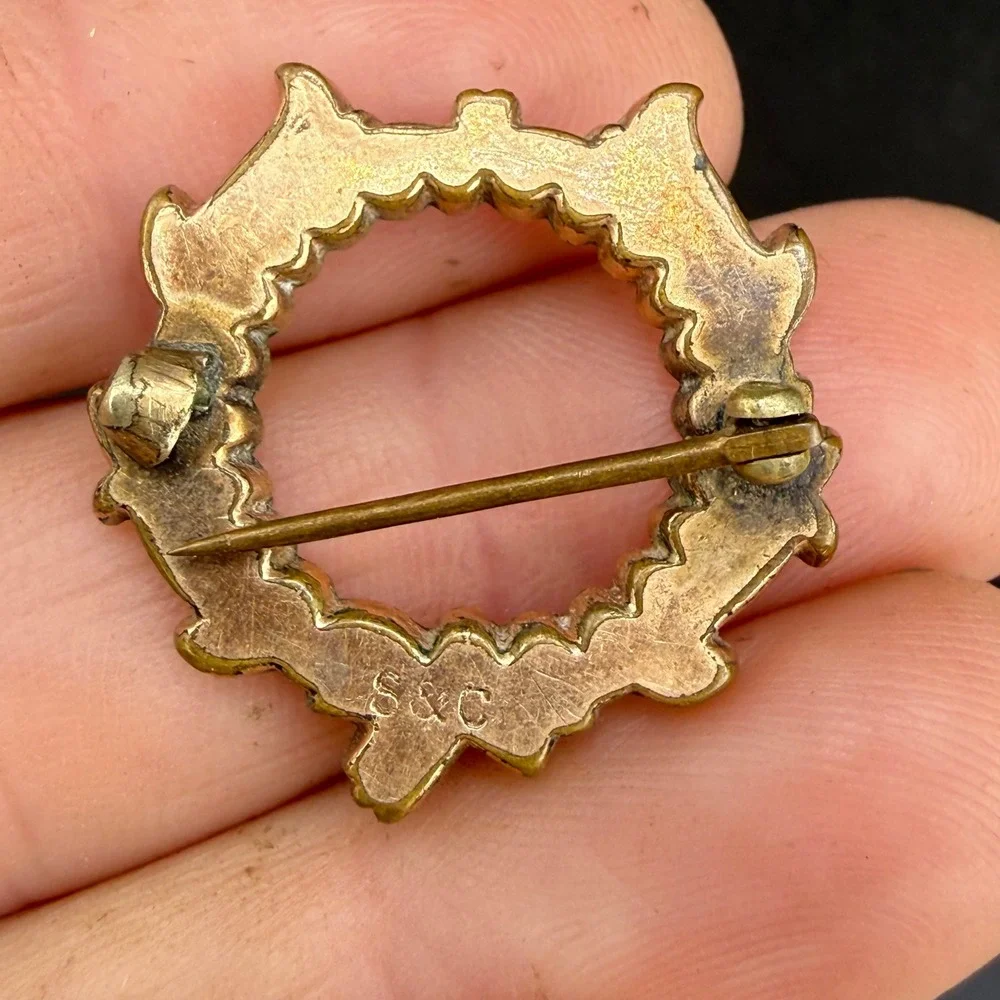 Vintage Victorian Brooch Gold Filled Floral Wreath Scroll Scalloped Edge
